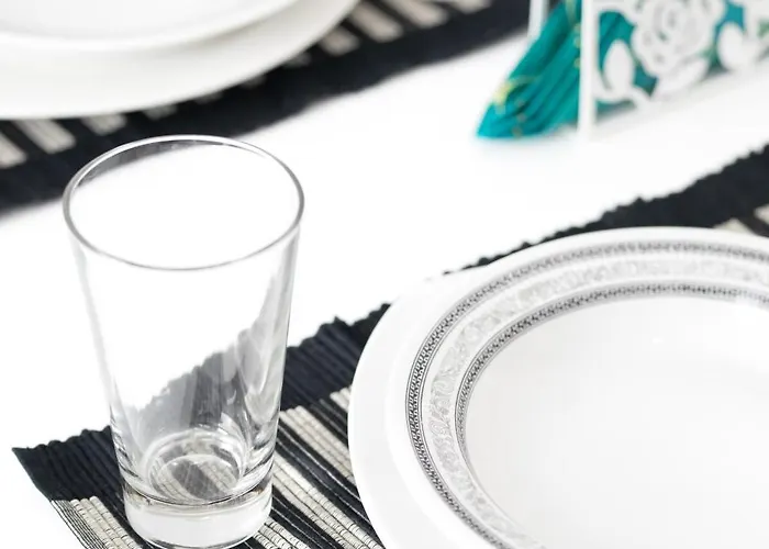 Flora's - 3bd House Διαμέρισμα *