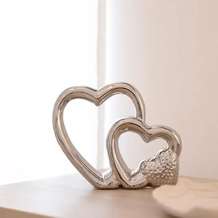 Flora's - 3bd House شقة *