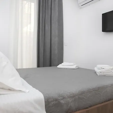 Appartement Flora's - 3bd House *