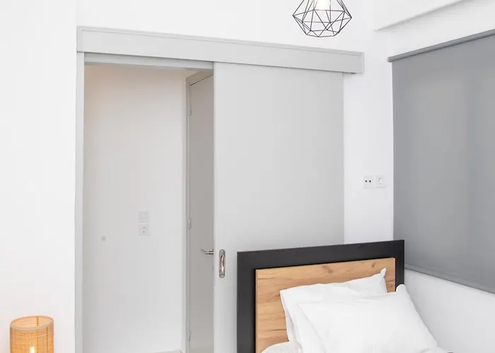 Flora's - 3bd House İstanköy